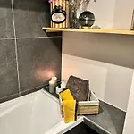 La Vie De Chateau 4*