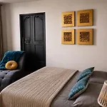 La Vie De Chateau 4*
