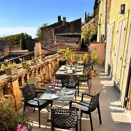 La Vie De Chateau
