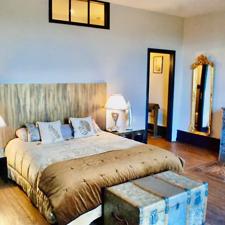 La Vie De Chateau Guest house Grignan