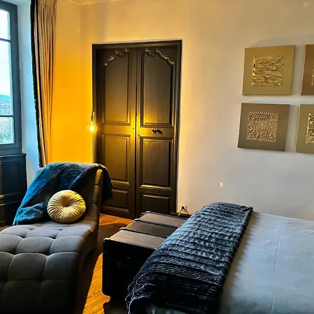 Guest house La Vie De Chateau Grignan