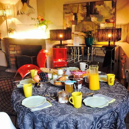 La Vie De Chateau بيت ضيافة
